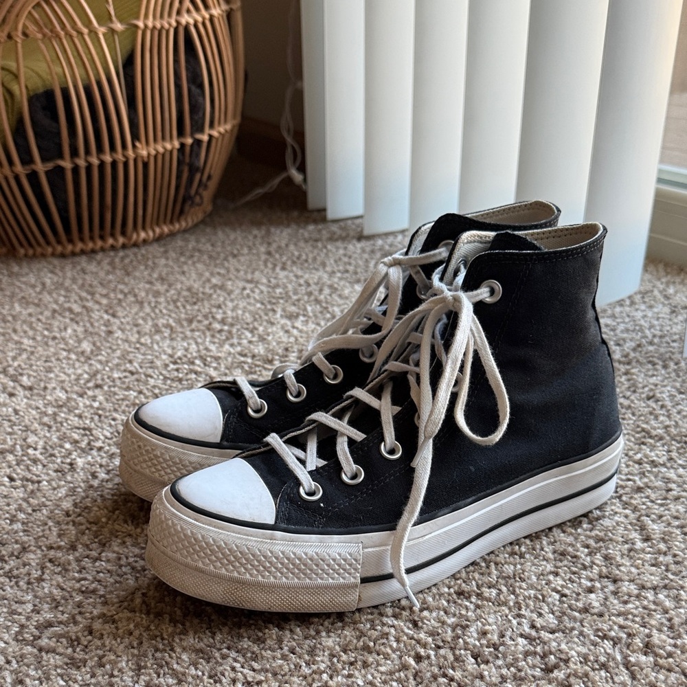 Black Converse Platform Hightops - 8 Women’s